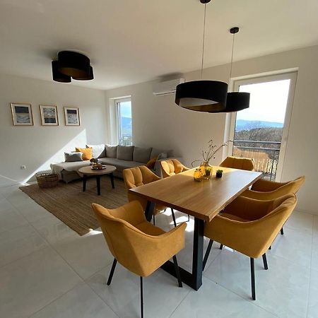 Apartman S Vyhliadkou Bajmóc Kültér fotó