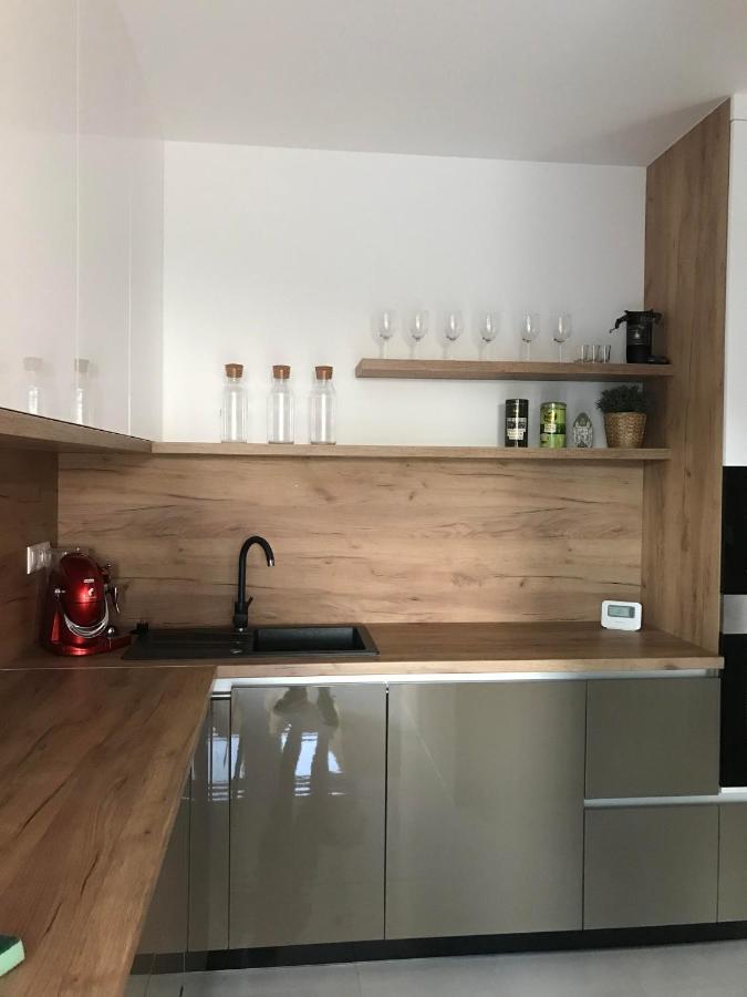 Apartman S Vyhliadkou Bajmóc Kültér fotó