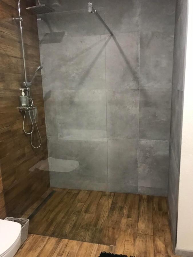 Apartman S Vyhliadkou Bajmóc Kültér fotó